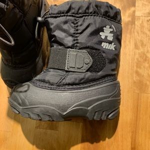 Kamik size 6 toddler winter boots